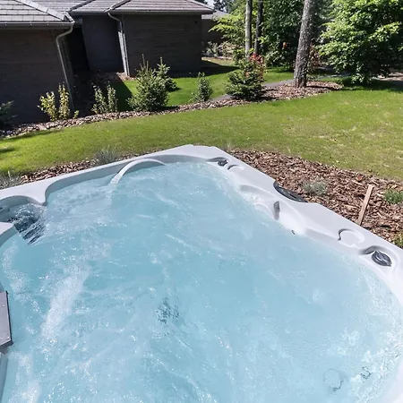 Familial Avec Jacuzzi Privatif, Acces Piscine Et Nombreuses Activites Au Bord Du Golf - Fr-1-582-367 *