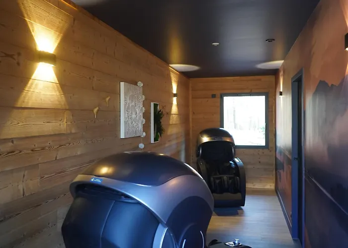 Familial Avec Jacuzzi Privatif, Accès Piscine Et Nombreuses Activités Au Bord Du Golf - Fr-1-582-367 *