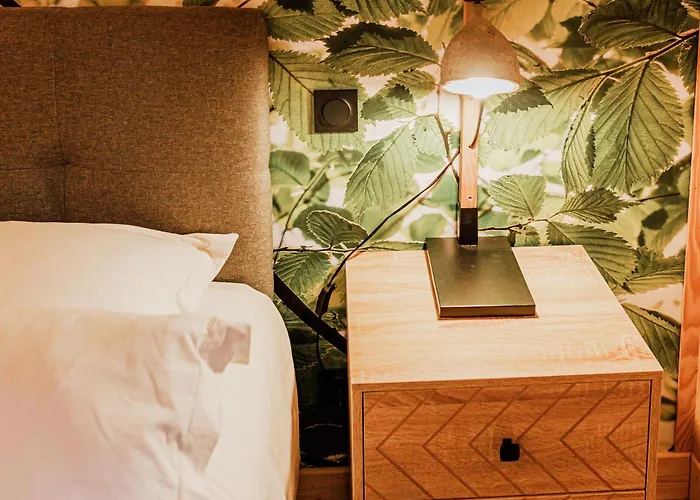 Familial Avec Jacuzzi Privatif, Accès Piscine Et Nombreuses Activités Au Bord Du Golf - Fr-1-582-367 * Le Chambon-sur-Lignon