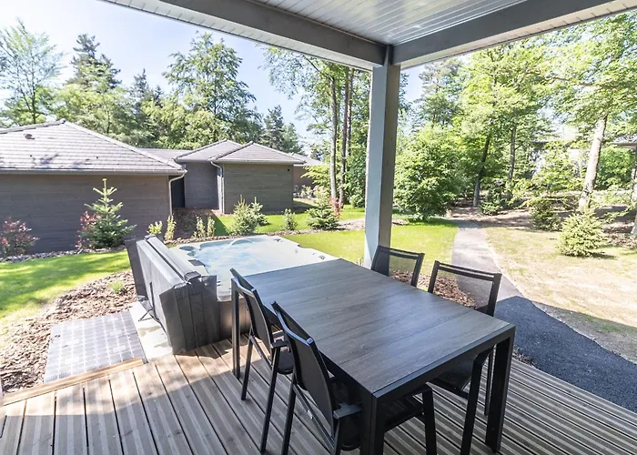 Familial Avec Jacuzzi Privatif, Acces Piscine Et Nombreuses Activites Au Bord Du Golf - Fr-1-582-367 *