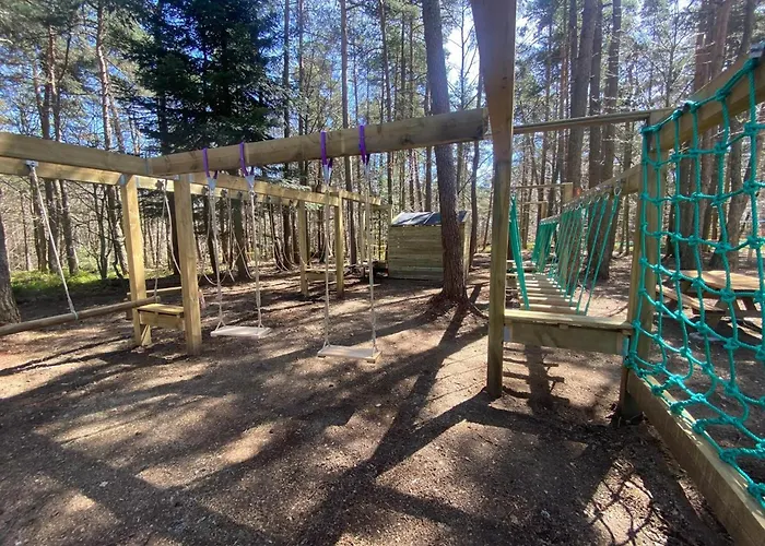 Hébergement de vacances Familial Avec Jacuzzi Privatif, Accès Piscine Et Nombreuses Activités Au Bord Du Golf - Fr-1-582-367 Le Chambon-sur-Lignon